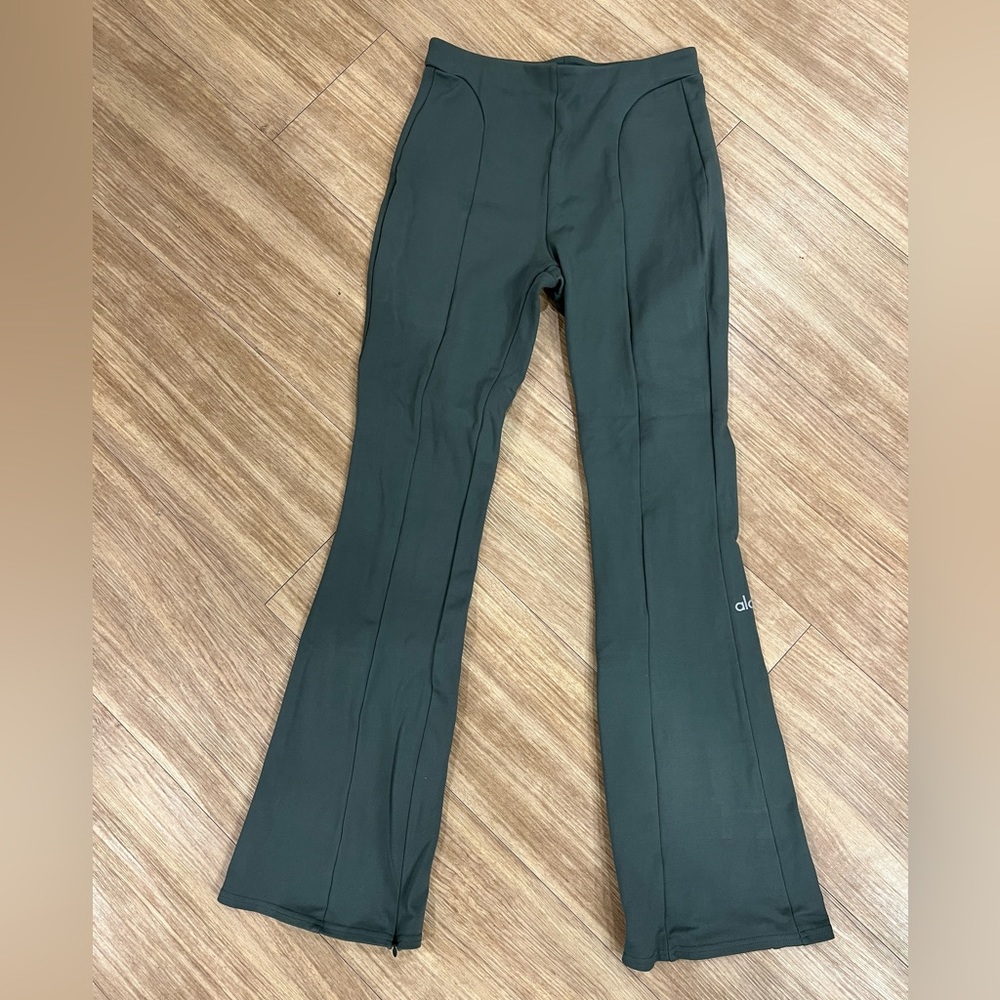 Alo High-Waist 7/8 Zip It Flare Legging